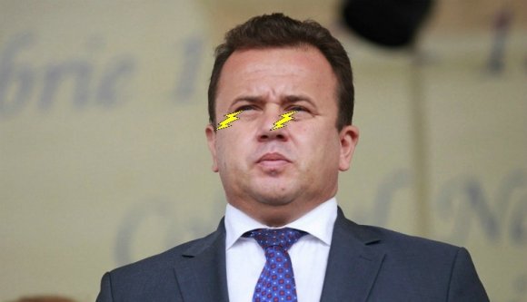 Plágiumbillogos ex-tanügyminiszter: Iohannis plagizált!