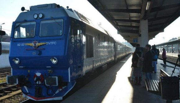 És már el is csattogott az első menetrend szerinti vonat Kolozsvárról Bécsbe