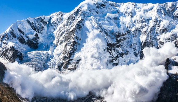 Lavina ölt meg egy embert a Bucsecs-hegységben