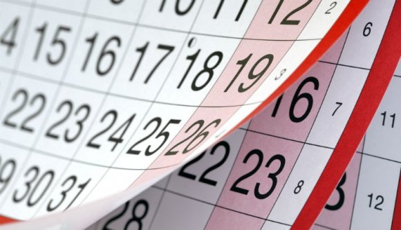 Olyan hosszú hétvégéik lesznek a közalkalmazottaknak, hogy mire az egyiknek vége, már jön is a másik