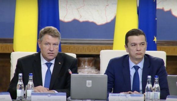 Iohannis egyszemélyes kommandóegységként megszállja a kormánypalotát