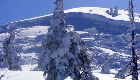 Lavina radírozta le a magashegyi szuvenírbizniszt