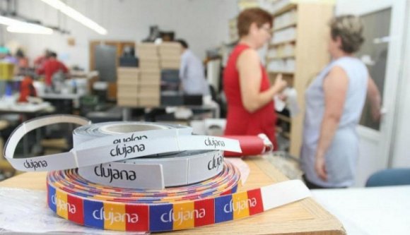 Mentőövet dobott a megyei tanács a mezítlábas Clujana cipőgyárnak