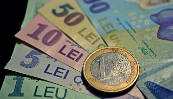 Történelmi süllyesztőben a lej, nem volt még ennél lejjebb