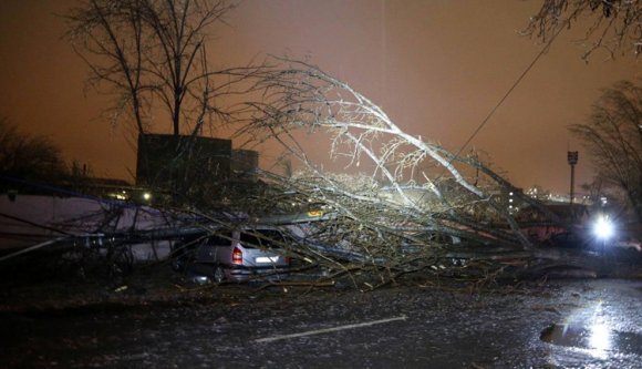 Lefagyott az ország déli fele: rengeteg balesetet, fennakadást okozott a jég