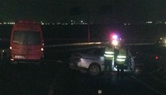 Közúti balesetet okozott, majd áldozatait cserben hagyva egy kocsmába menekült