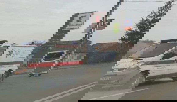 Menet közben esett szét egy kolozsvári mentőautó
