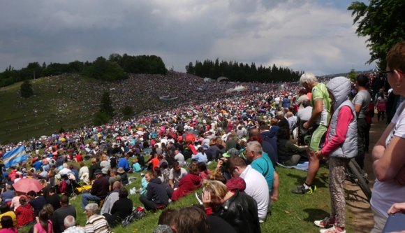 Megtelt Csíkszereda június 1-re, a lakosságtól kérnek szállást