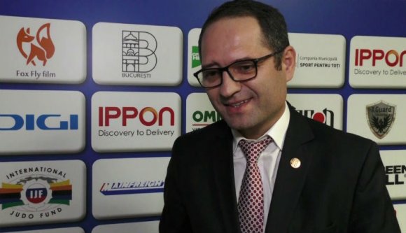 Saját kollégáit sem ismeri a sportminiszter