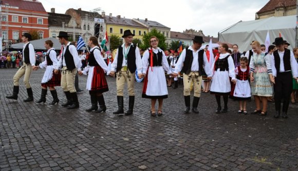 Felpörgetik a magyar néptáncoktatást Erdélyben