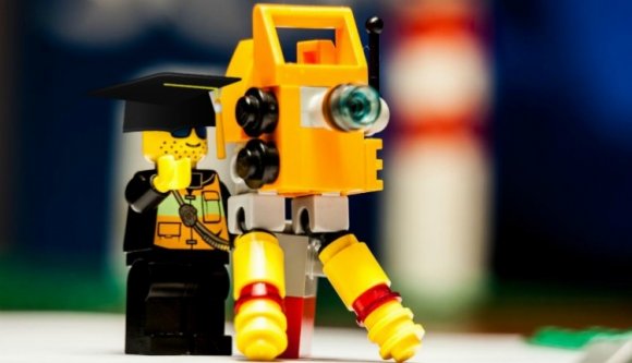 Egyik kínos helyzet a másik után: ezúttal álmérnököket buktattak le