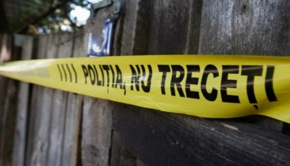 Feldarabolta barátját, majd három hétig élt egy fedél alatt a hullával