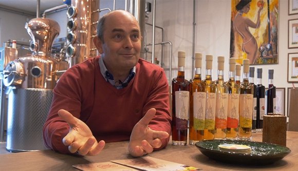 Miért lett pălincă a pálinkából és miért olyan drága a málnapárlat? (VIDEÓ)