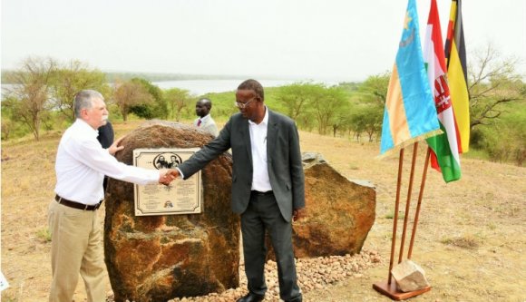 Alig írtunk az erdélyi Afrika-kutatónőről, máris emléket állítottak neki Ugandában