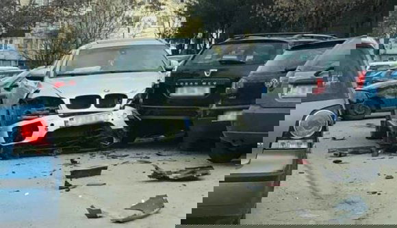 Így tett tönkre két sofőr nyolc autót