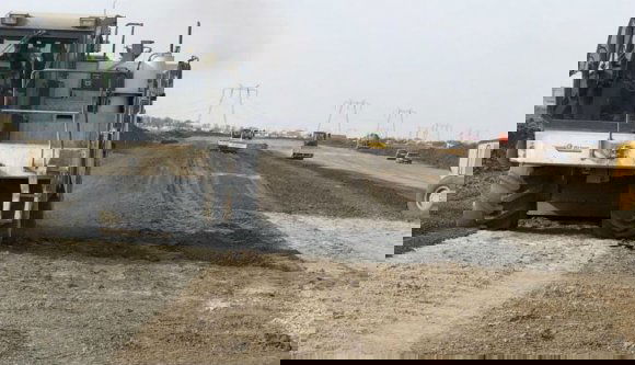 Egy hét munka után máris szabadságra mentek a moldvai autópálya – vagyis a bákói körgyűrű – építői