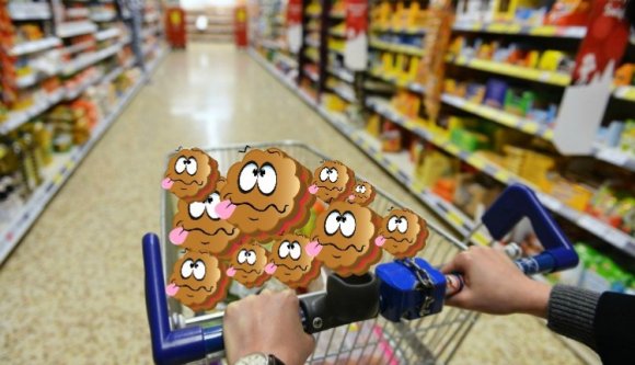 A kauflandos keksztől kicsattanunk, a Mega Image-os gyümölcskeveréktől beköltözünk a vécébe