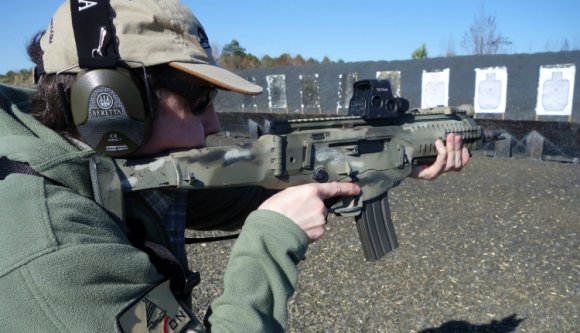 Ha minden igaz, nemsokára a csapból is korszerű fegyvergyárak folynak Romániában