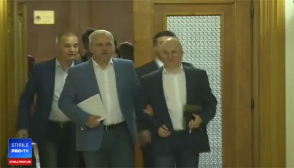 Dragnea a román gazdaságot támogatta azzal, hogy magánkórházba ment