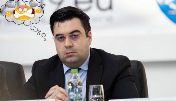 Még szerencse, hogy minden héten van, akire kenni az autópálya-építés kudarcát