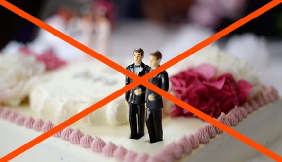 A kormány (is) nemet mond a bejegyzett élettársi kapcsolatra, mert…többletkiadásokkal jár