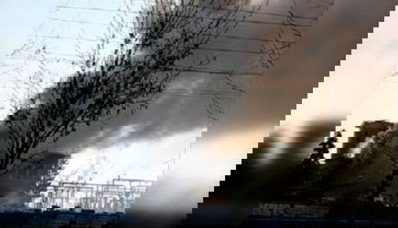 Nem viccelt az április elsejei tűz: rommá égett egy brassói transzformátor-állomás (VIDEÓval)