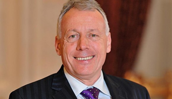 Borbély visszalő Izsák Balázsnak