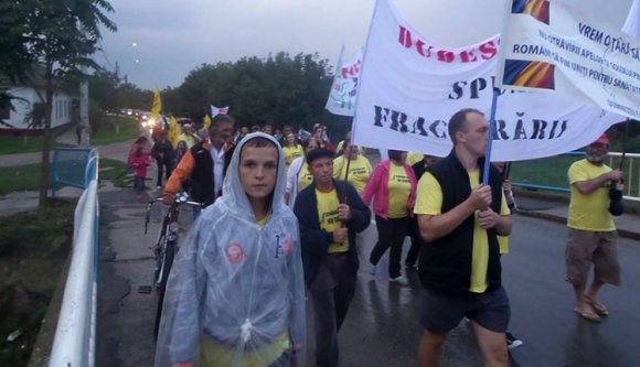 Vidéken tüntettek a palagáz ellen