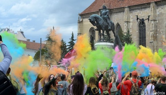 Ami a Magyar Napok szervezőinek nem sikerült, a politikának igen!