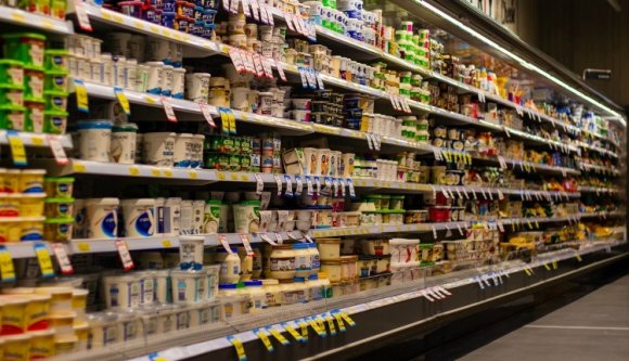 Van olyan joghurt a román üzletek polcain, amelyik inkább tejföl