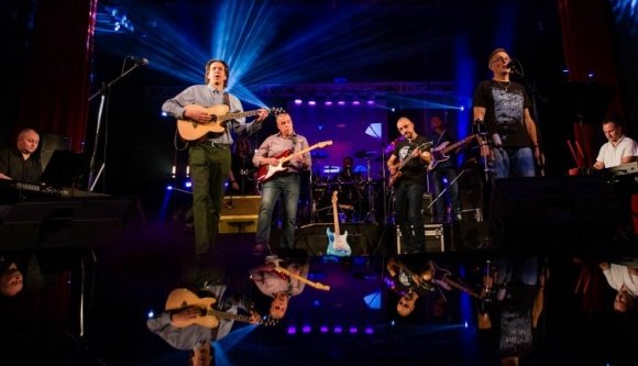 Csillogj hát, őrült gyémánt! – Székelyföldön magyarul szól a Pink Floyd (VIDEÓval)