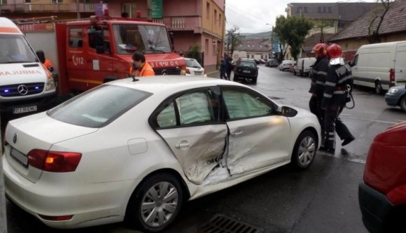 Zsuktól Kolozsvár belvárosáig üldöztek a rendőrök egy részeg sofőrt