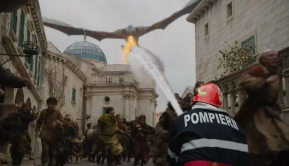 A Trónok harcán poénkodik és spoilerezik a román belügyminisztérium