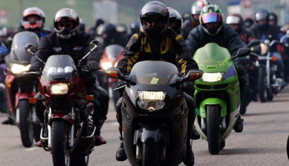 Háromezer motoros emlékezett Kézdiszentléleken