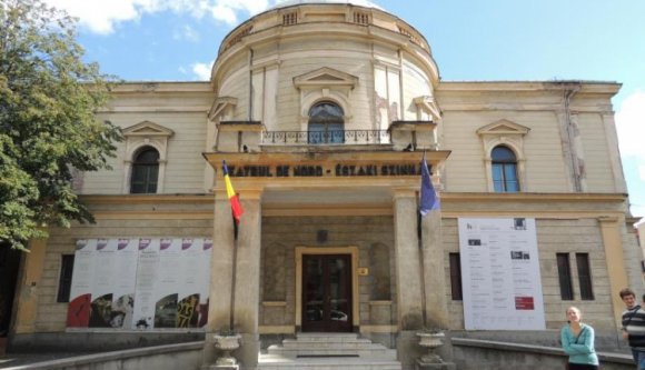 Utcára vonulnak a szatmári színészek