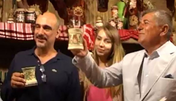 Romániában duhajkodik Fidel Castro fia