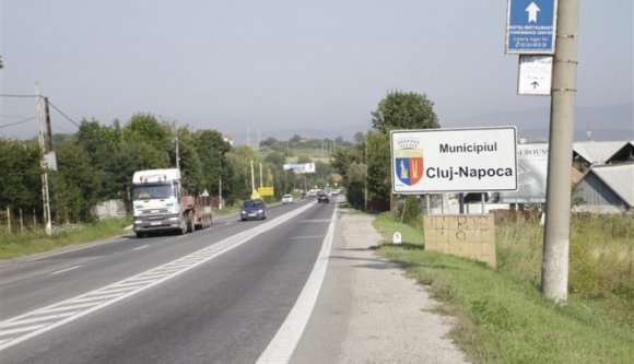 Emil Boc nem hagyja annyiban a kétnyelvű táblák ügyét