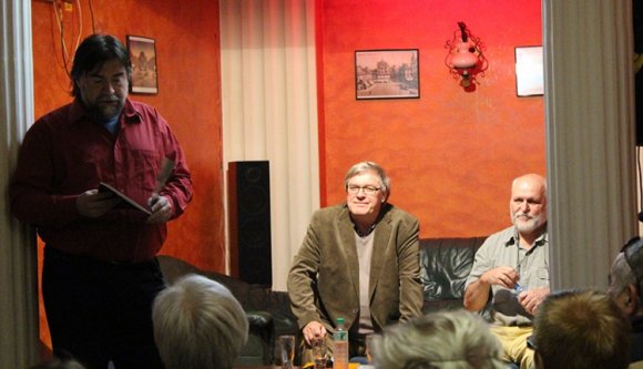 Závada Pál nem olvassa a Kurucinfót