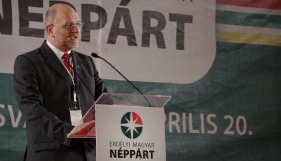 EMNP: „pofozkodás” helyett tárgyalni kellene