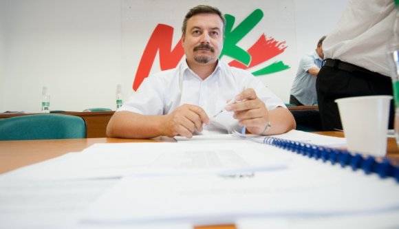 A felvidéki magyarok is az autonómiát népszerűsítik