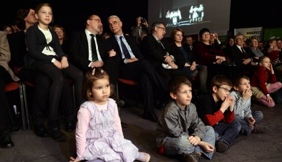 Budapesten mutatkoztak be a moldvai és gyimesi csángók