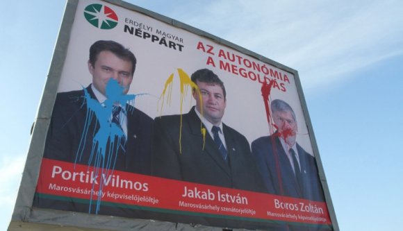 Marad a szüszpansz a néppártban