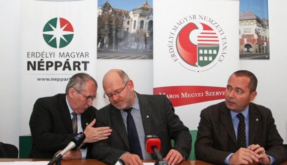 Általános tisztújítást hirdetett meg az EMNP elnöksége