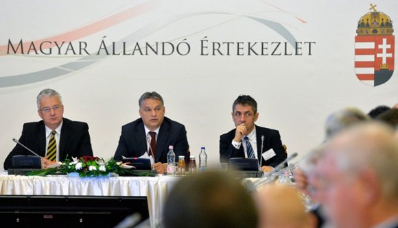 Orbán Viktor gratulált Johannisnak