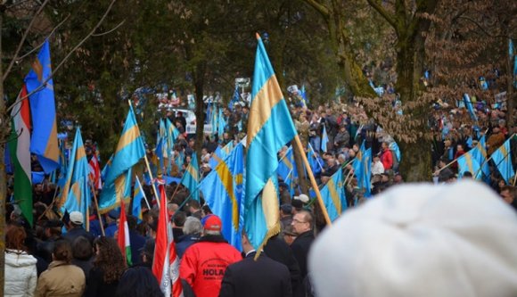 Politikamentes tüntetést tervez az MPP