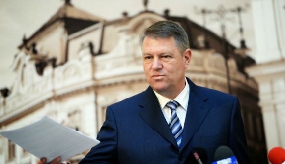 Jobbközép kormányt Romániának