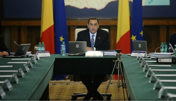 Megvan az RMDSZ-mentes kormány névsora