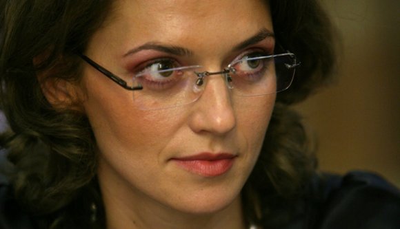 Alina Gorghiu váltja Johannist a PNL élén