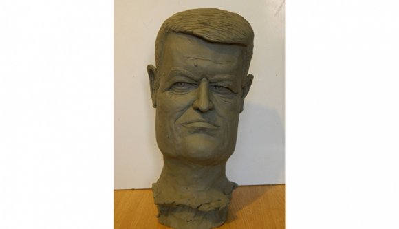 Johannis ihletet ad a művészeknek