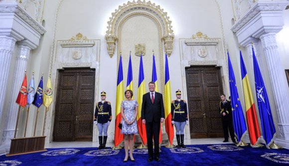 Nem tetszik Johannisnak Băsescu irodája